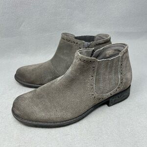 Earth Womens Avani Buxton Gray Suede Boots Ankle Booties Shoes 8 M Relief Pod